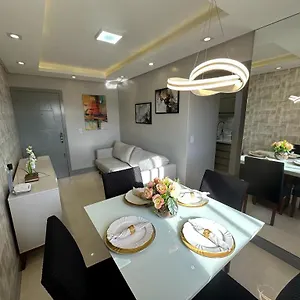 Lindo Inteiro Proximo Ao Centro De Apartamento